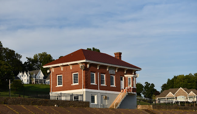 Newburgh, IN